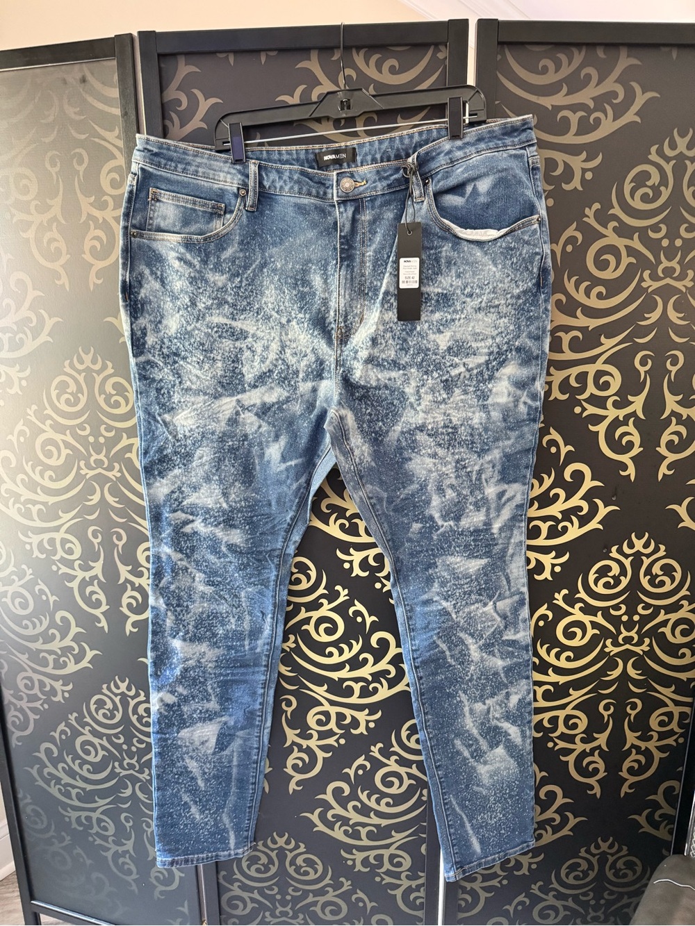 Fashion Nova Men’s Blue Acid-Wash Skinny Jeans
